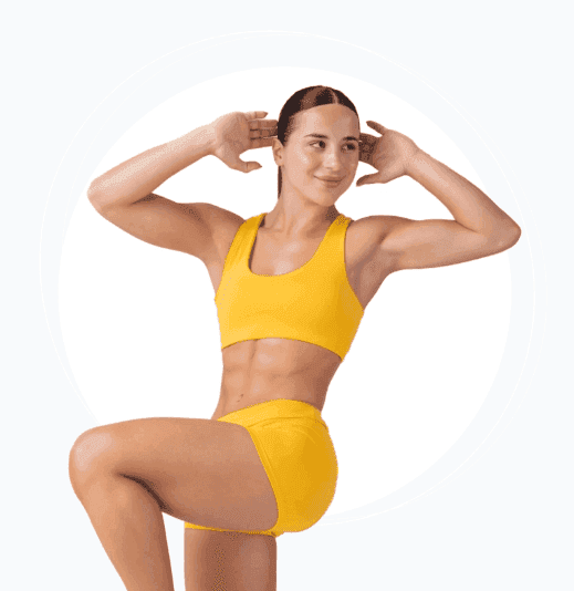 Mulher praticando Pilates de Parede em casa